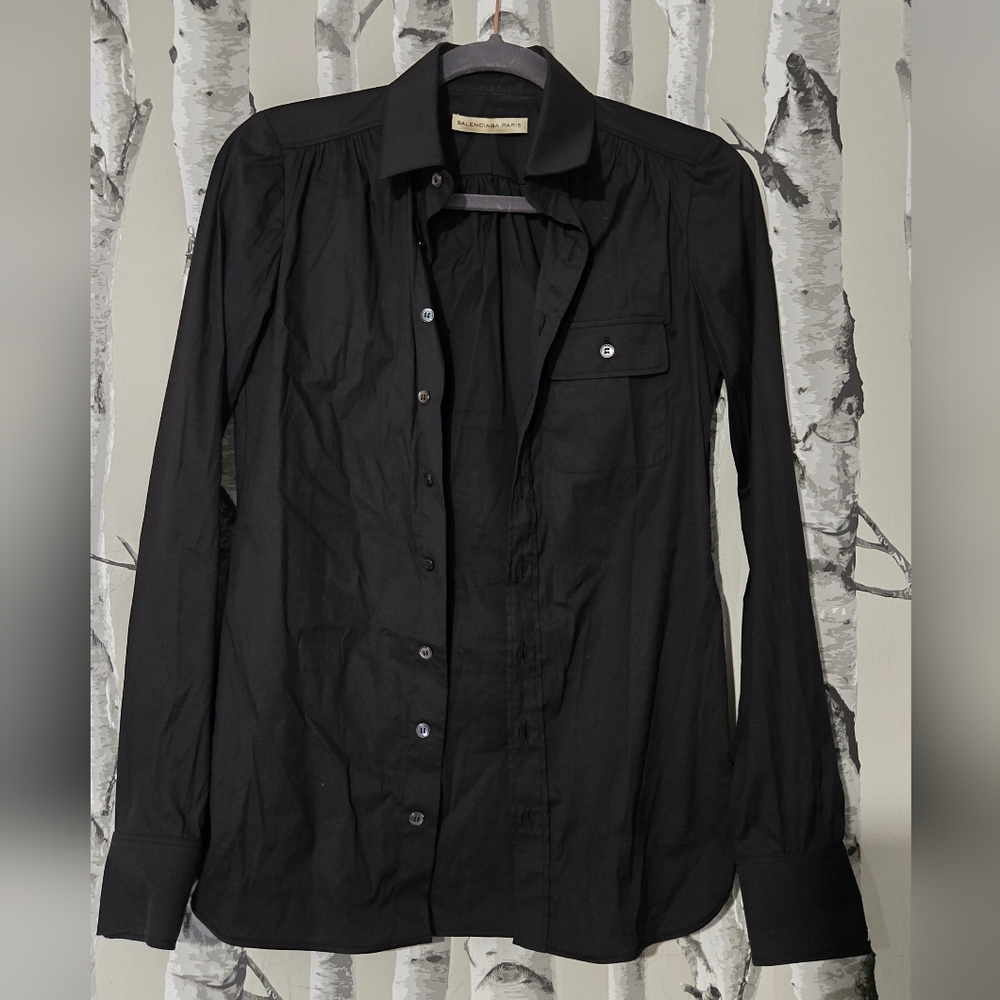 Balenciaga Black Long-Sleeve Button Size 38/M